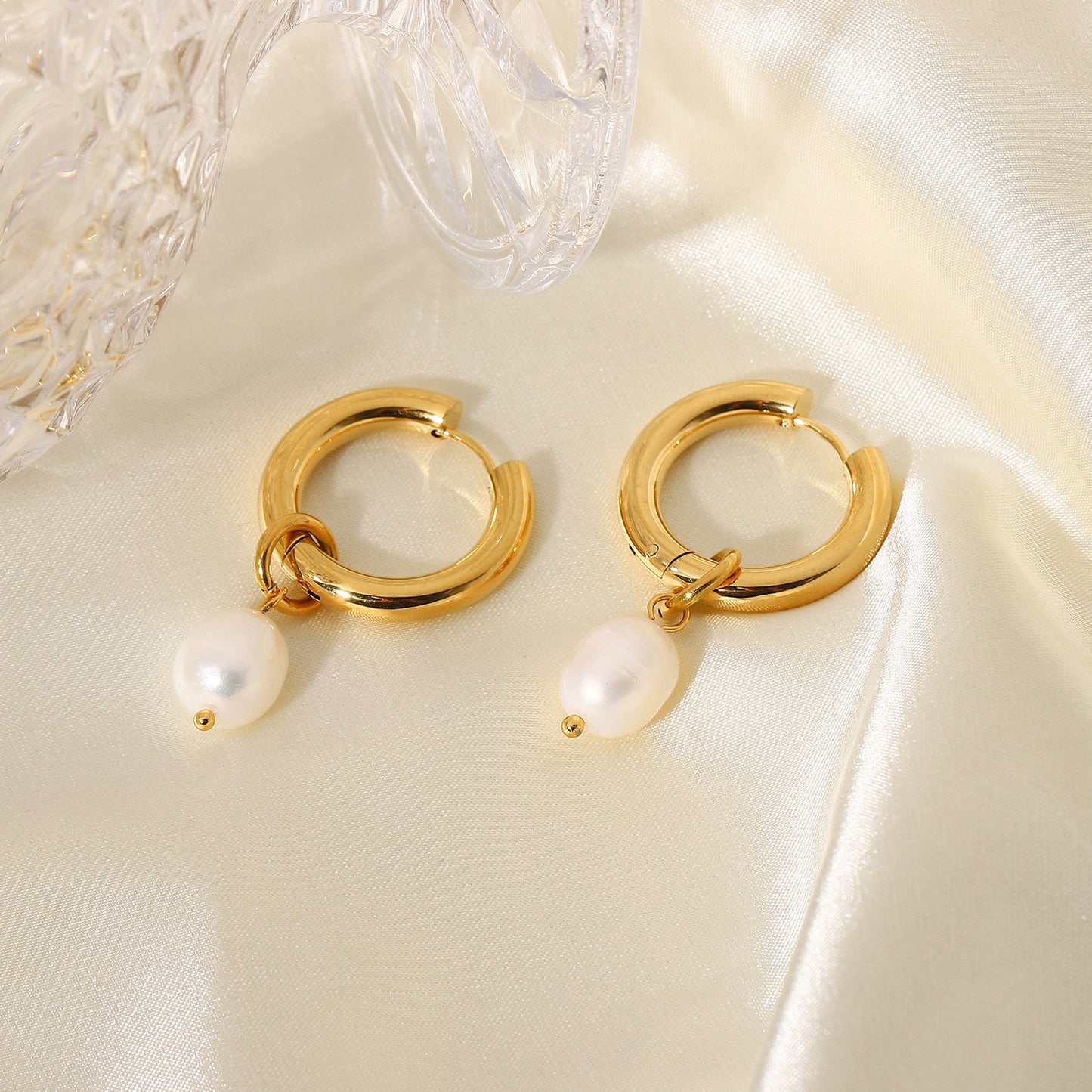 18K Freshwater Pearl Hoop Earrings