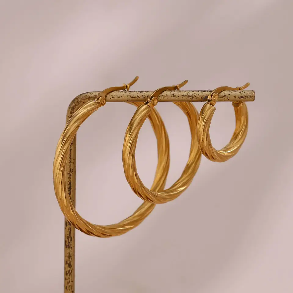 18K Vintage Round Hoop Earrings