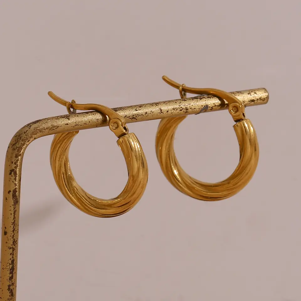 18K Vintage Round Hoop Earrings