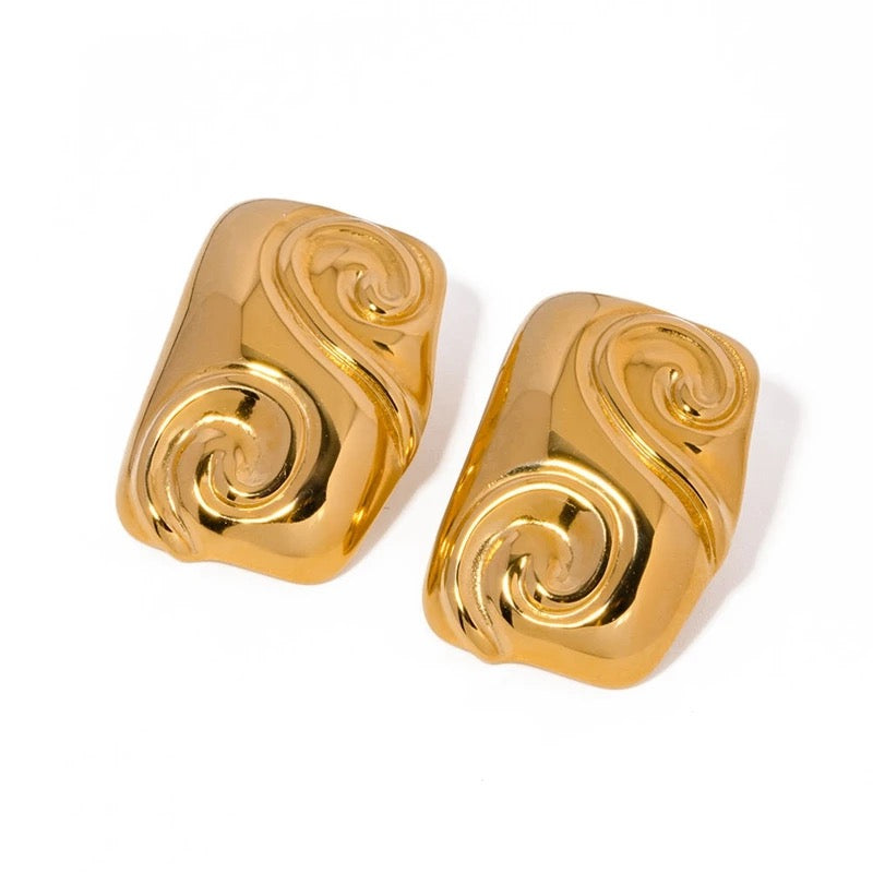 18K Statement Waves Studs