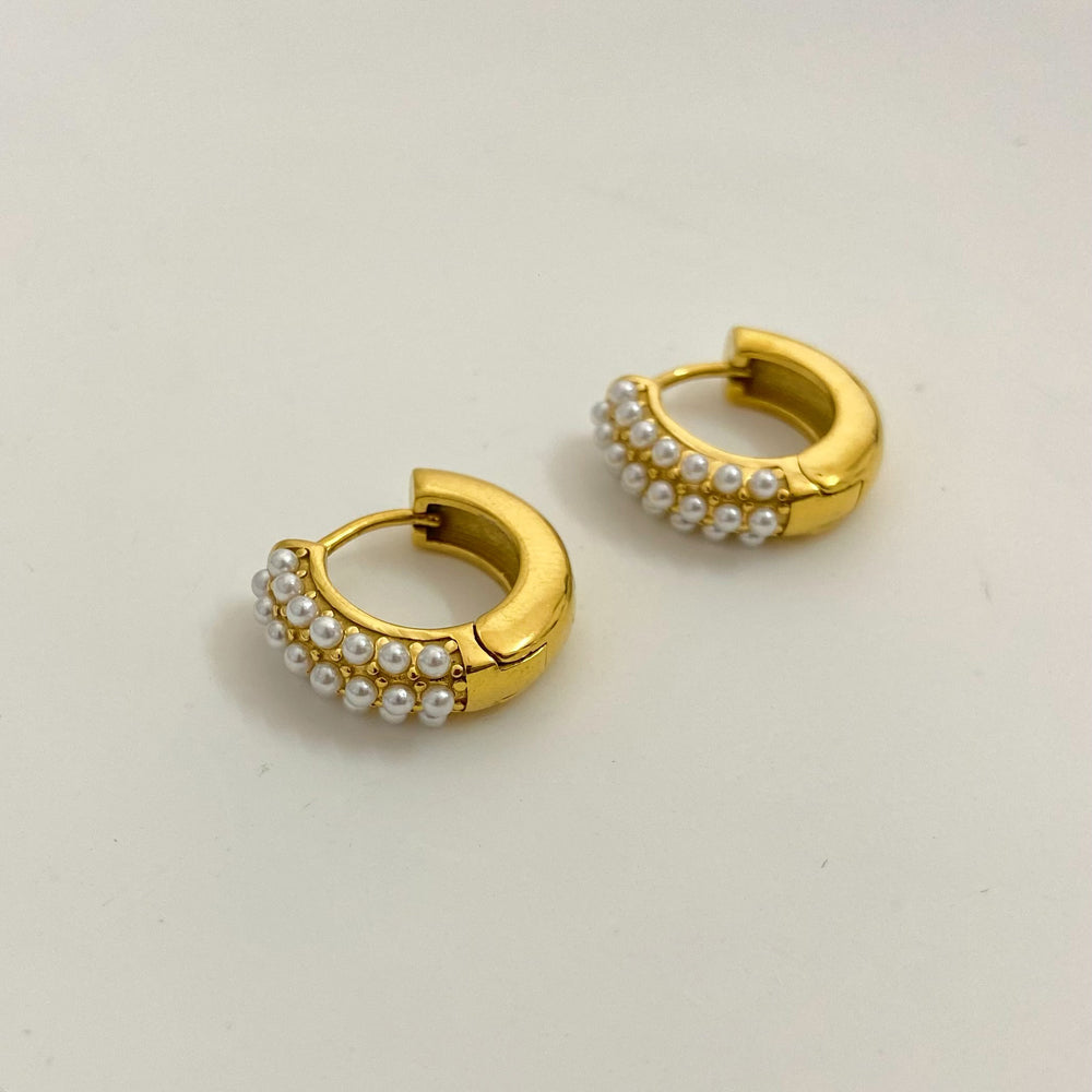 18K Triple Lined Pearl Earrings