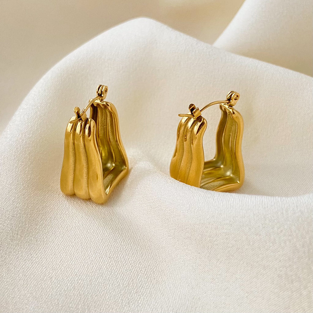18K Triple Wavy Hoop Earrings