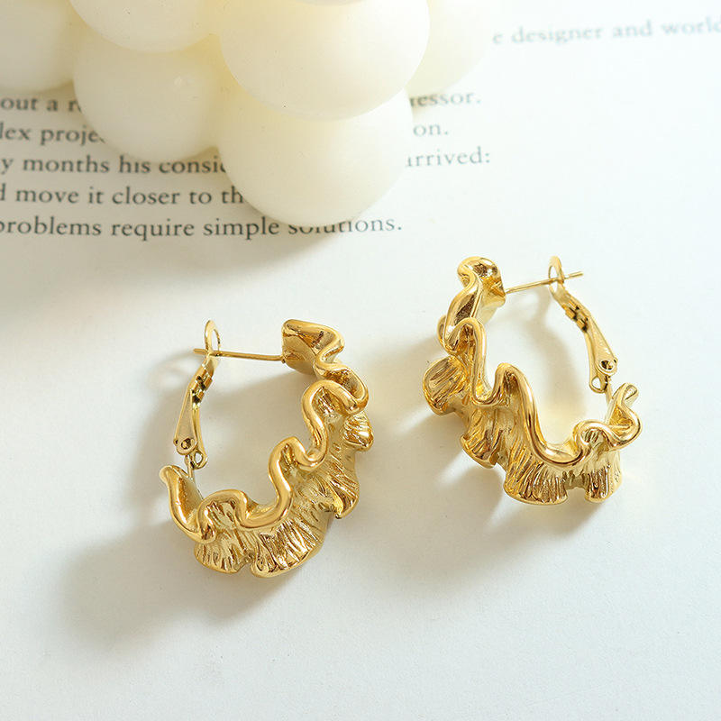 18K Curve Fold Hoop Earrings