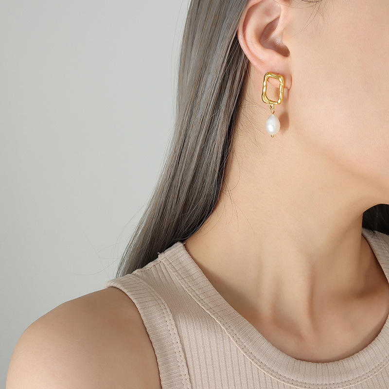 18K Rectangular Fresh Water Pearl Drop Earrings