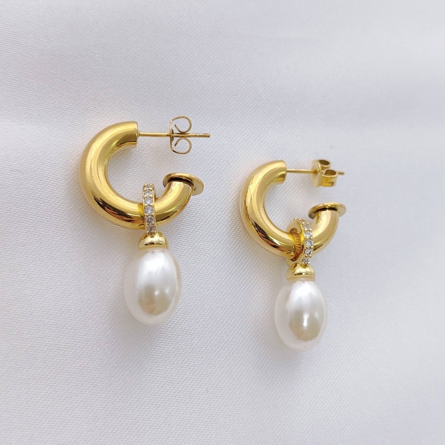 18K Wide Nail Pearl Drop Huggie Earrings