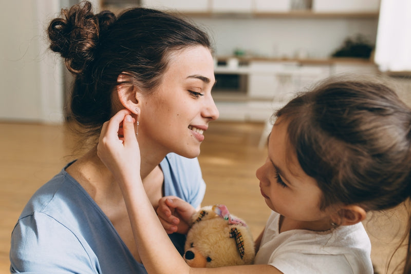 How to Safely Introduce Your Daughter to Earrings