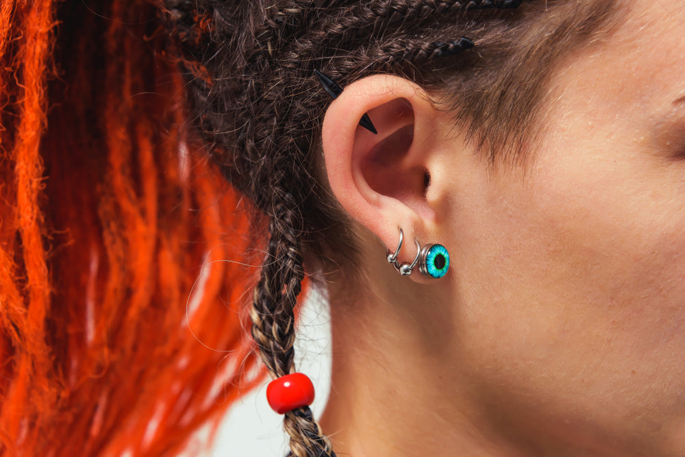 Master the Art of Earring Stacking: A Stylish Guide for Fashion Enthusiasts