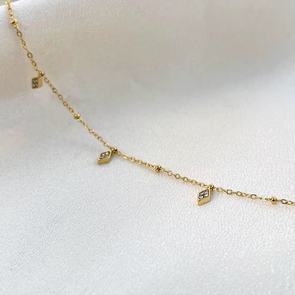 18K Dainty Diamond Necklace