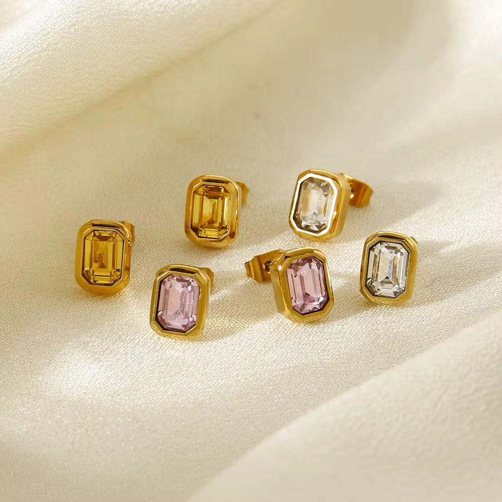 18K Baguette Studs