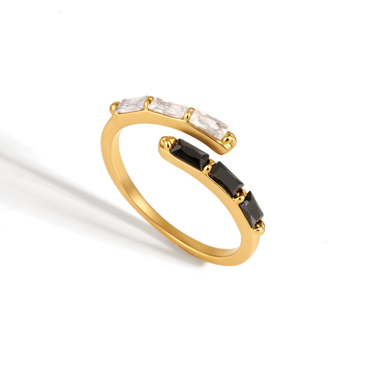 18K Victoria Onyx Ring
