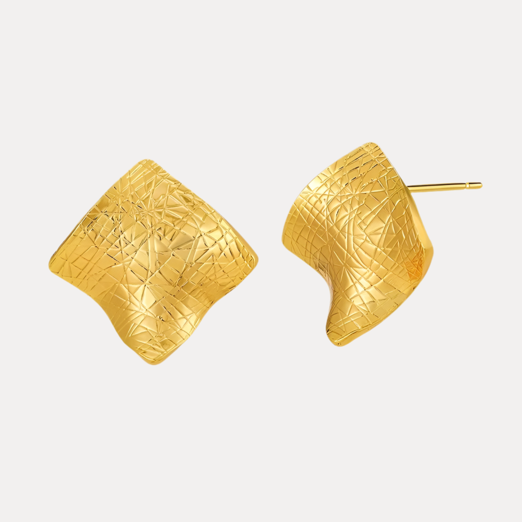 18K Square Crease Stud Earrings