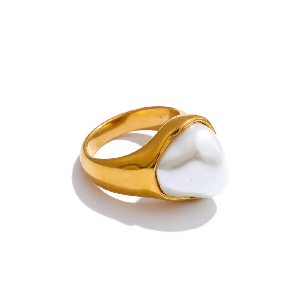 18K Irregular Baroque Pearl Ring