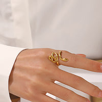 18K Smooth Snake Ring