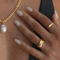 18K Pearl Band Ring