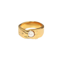 18K Pearl Band Ring