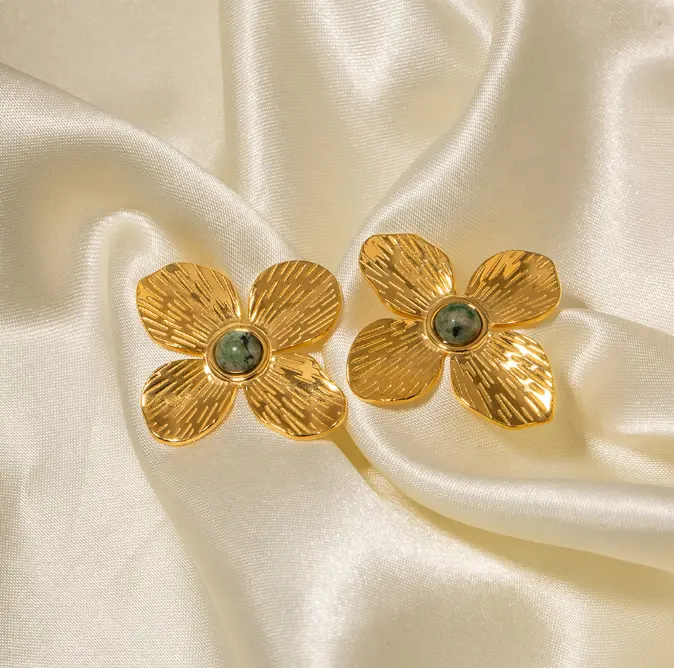 18K Vintage Chunky Flower Hoop Earrings