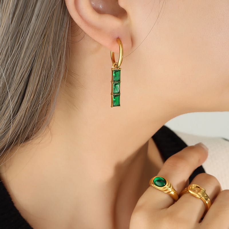 18K Green Zircon Strip Pendant Earrings