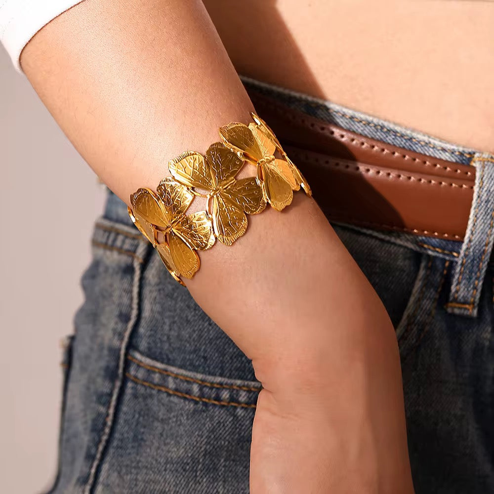 18K Butterfly Statement Open Bangle
