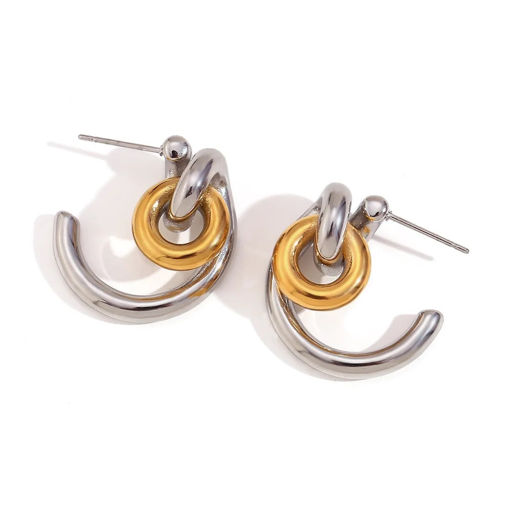 Twisted Rings Hoop Earrings