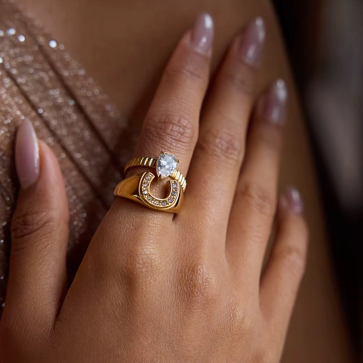 18K Horse Shoe CZ Ring