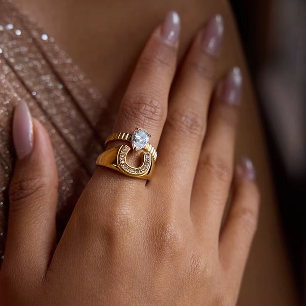 18K Horse Shoe CZ Ring