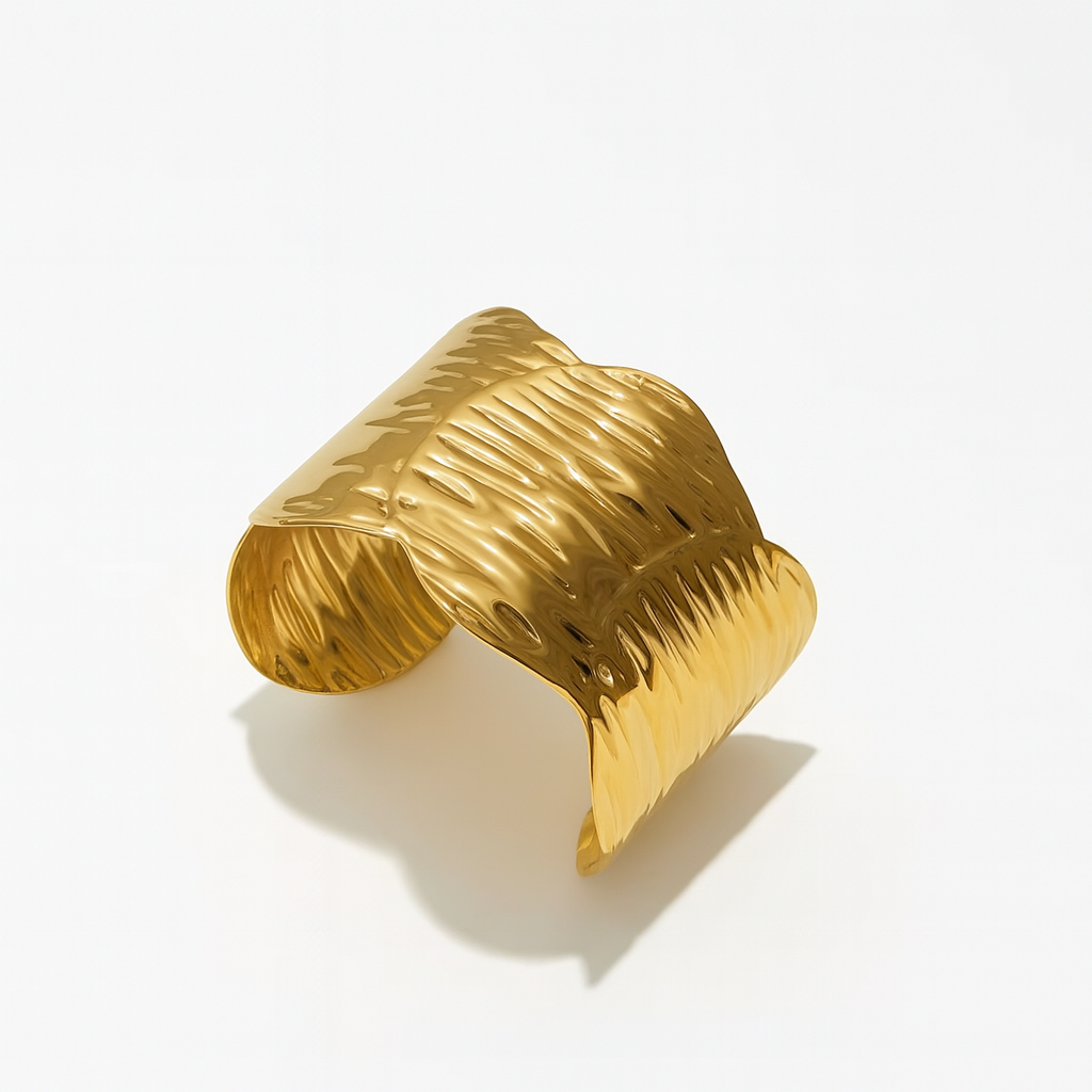 18K Amazon Open Cuff