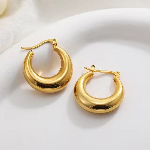 18K Hollow Chunky Hoops
