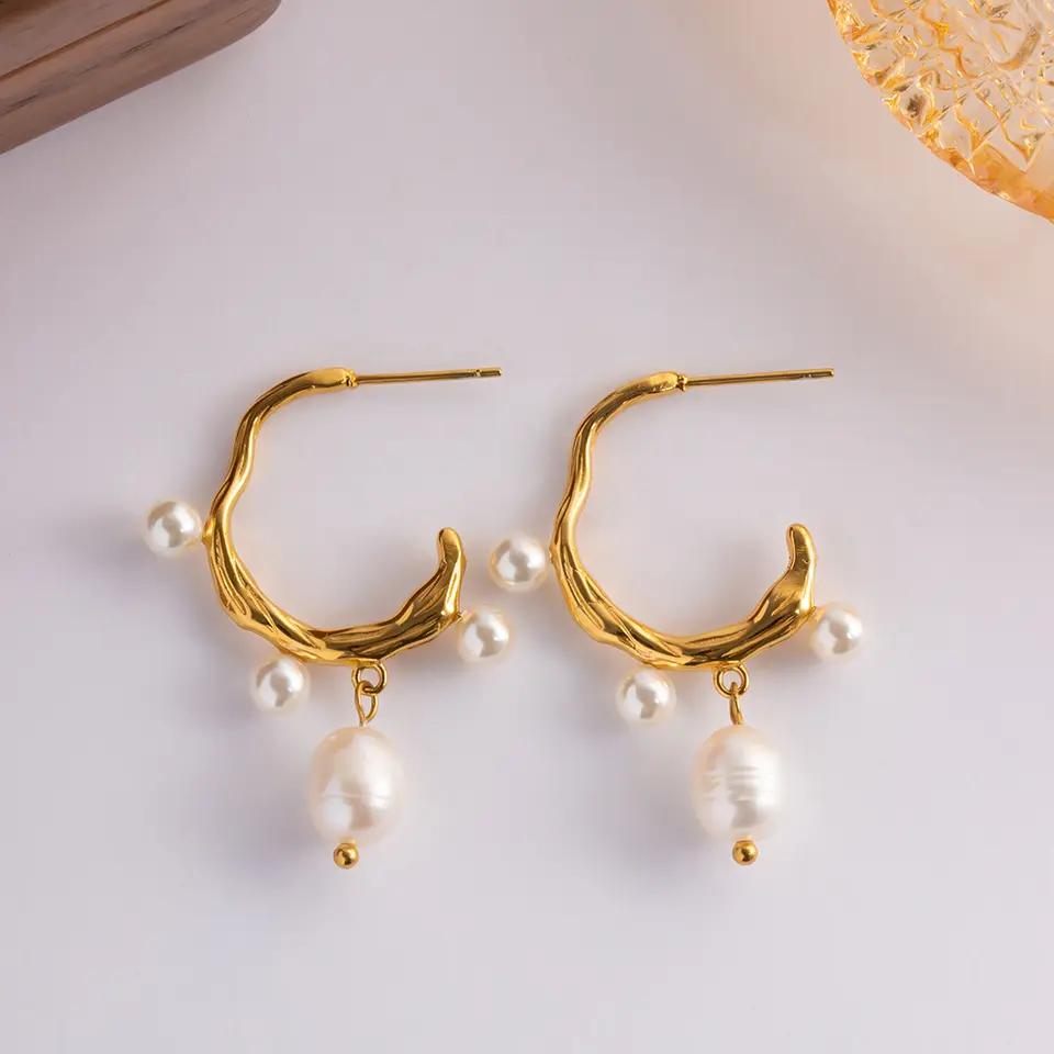 18K Vintage C Shaped Pearl Earrings