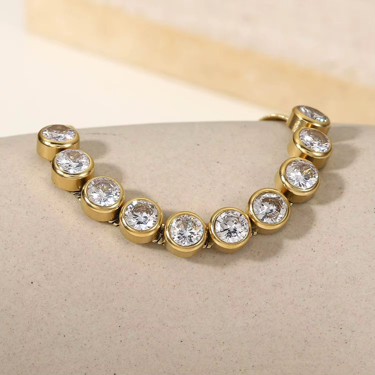 18K Round Bezel Bracelet