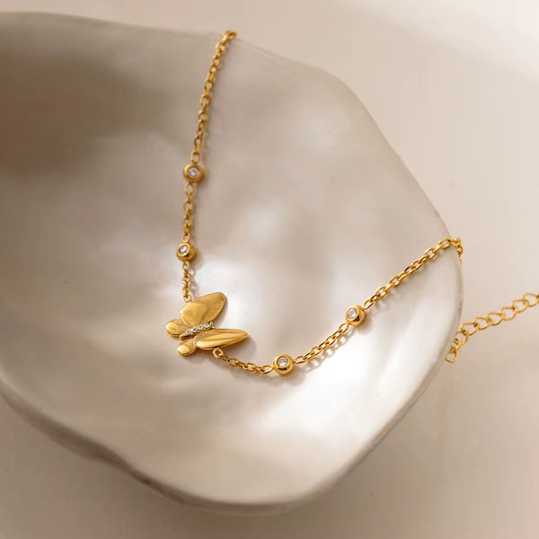 18K Butterfly Four Stone Bracelef