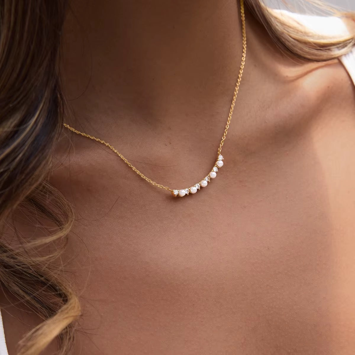 18K Dainty Pearl Bar Necklace