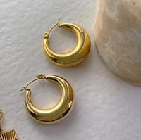 18K Hollow Chunky Hoops