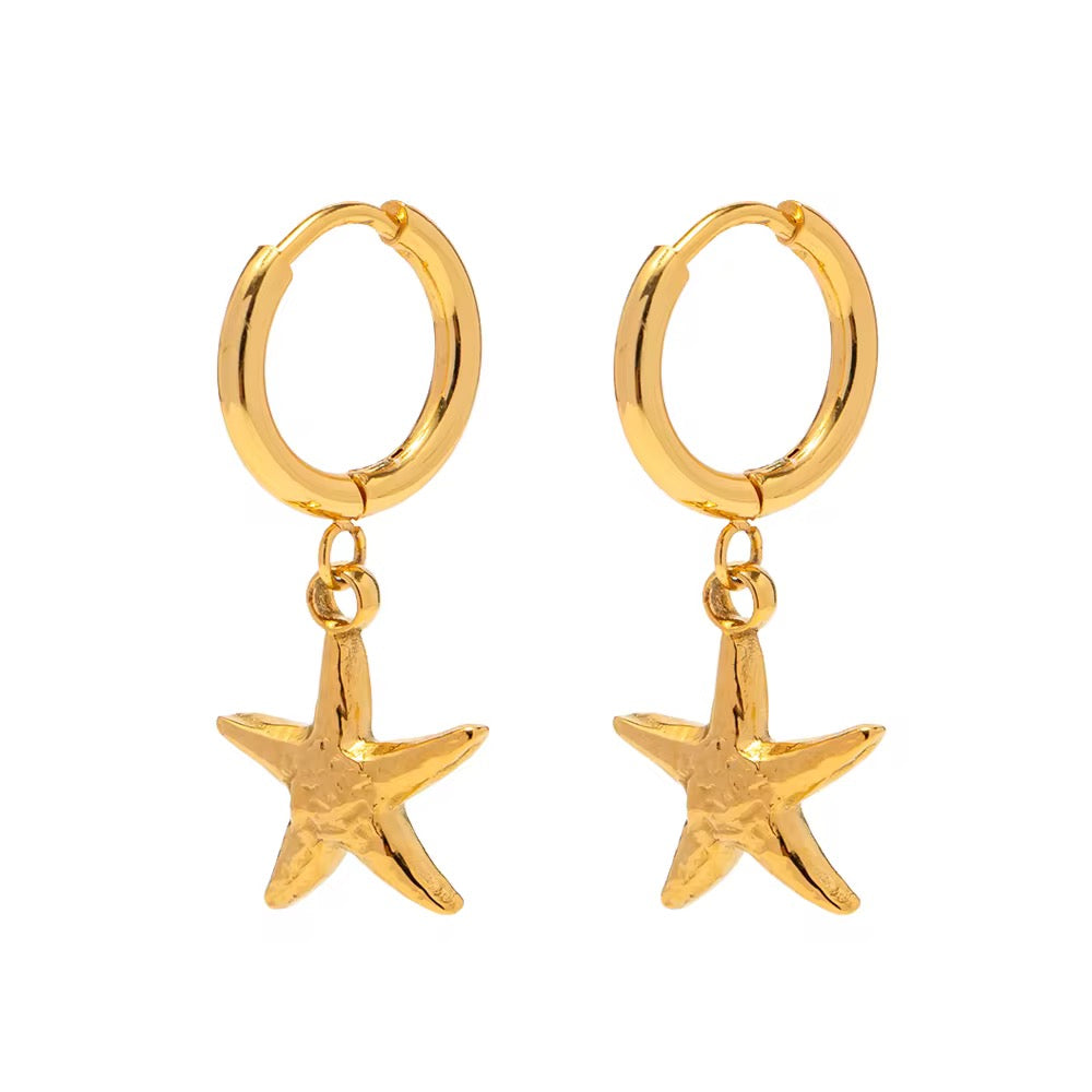 18K Starfish Charm Huggies