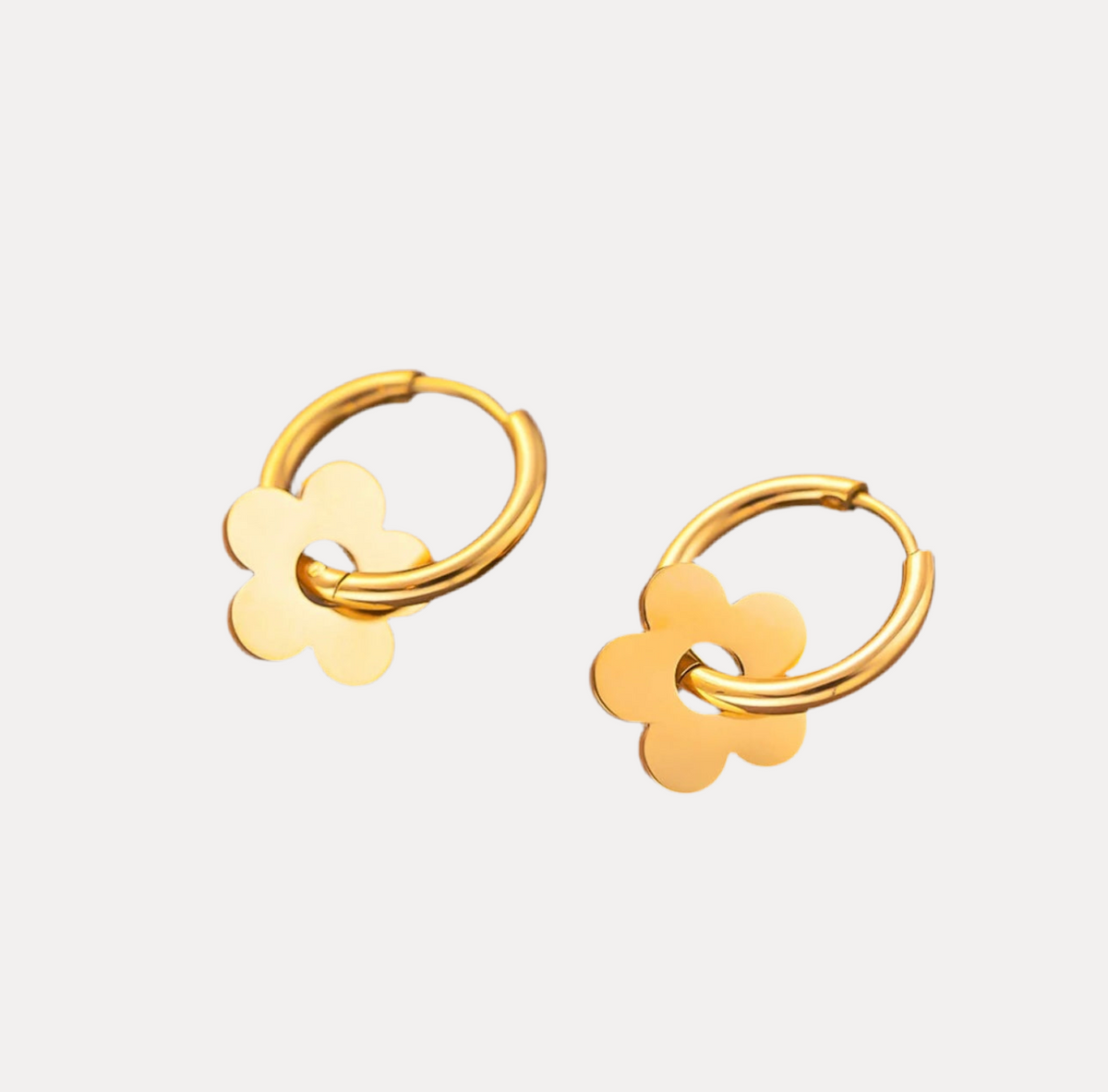 Daisy Flower Drops in 18K Gold-Plating