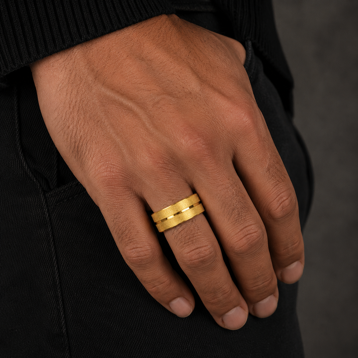 18K Iron Crest Ring