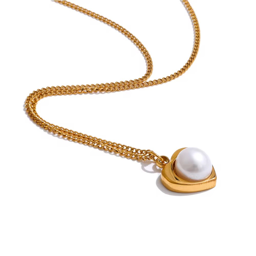 18K Dainty Pearl Heart Necklace