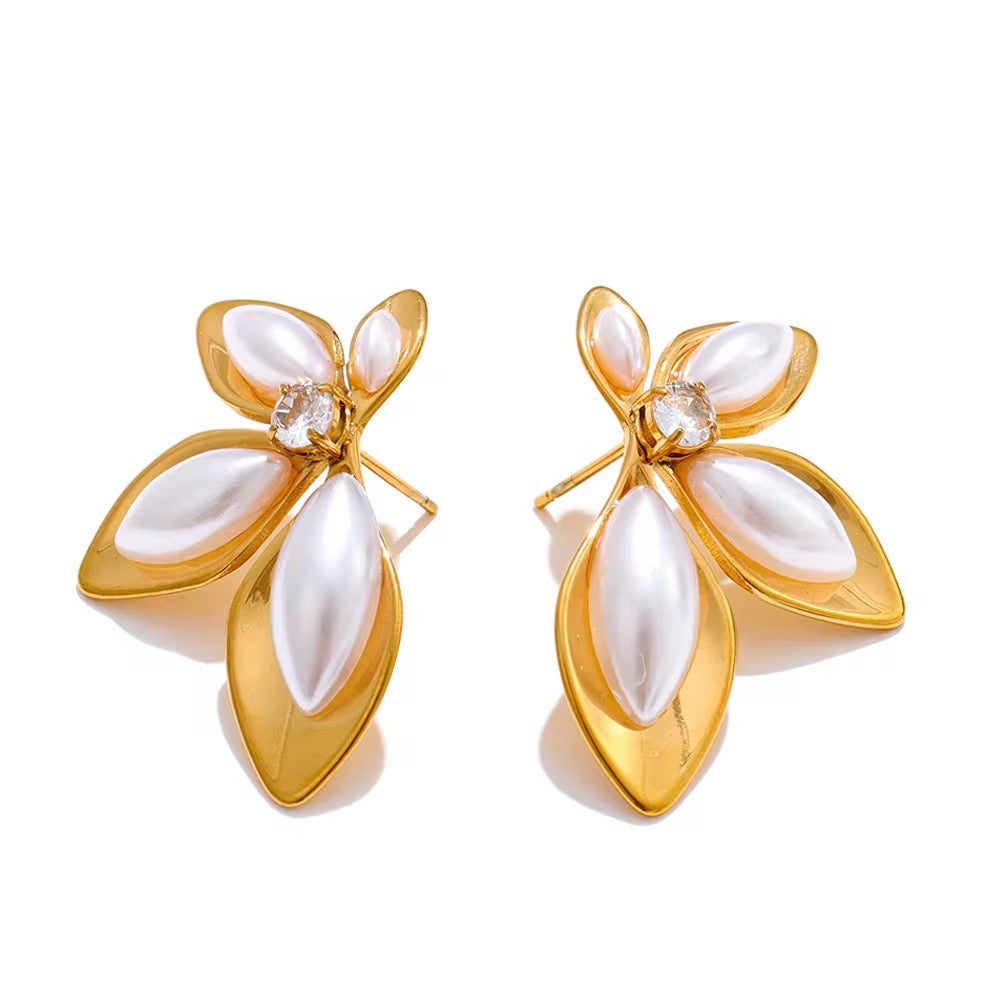 18K Leaf Statement Studs