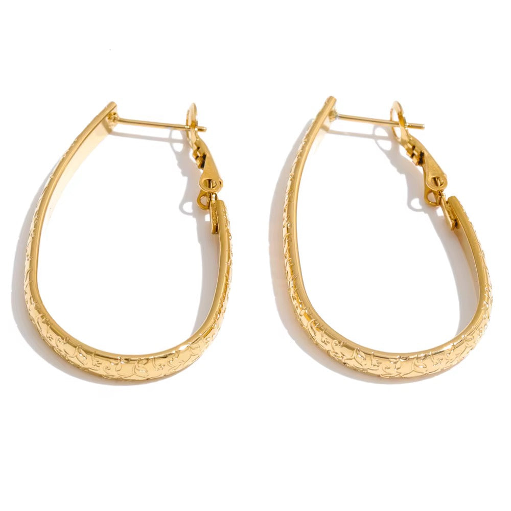 18K Textured Oval U Hoops