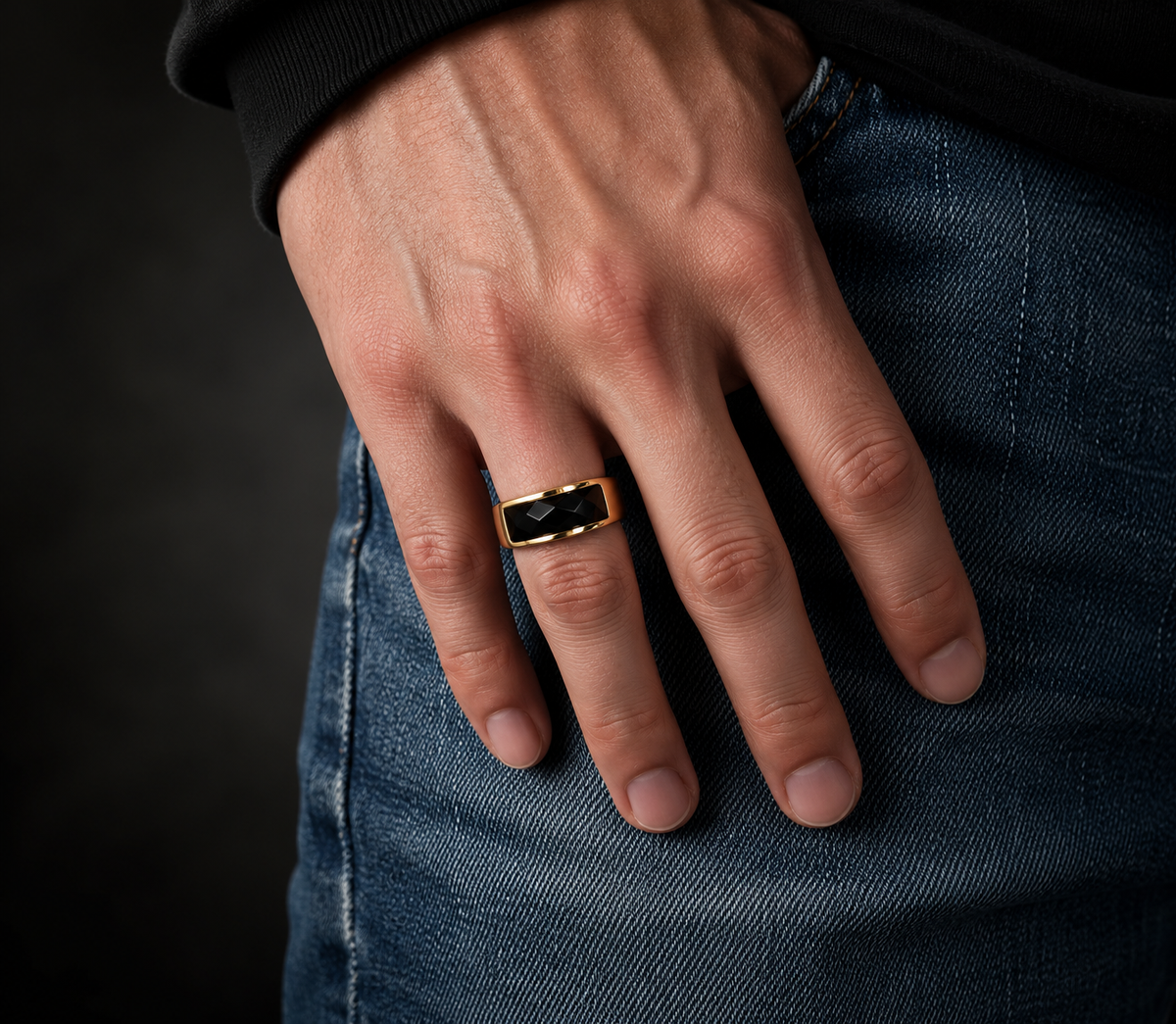 18K Onyx Midnight Ring