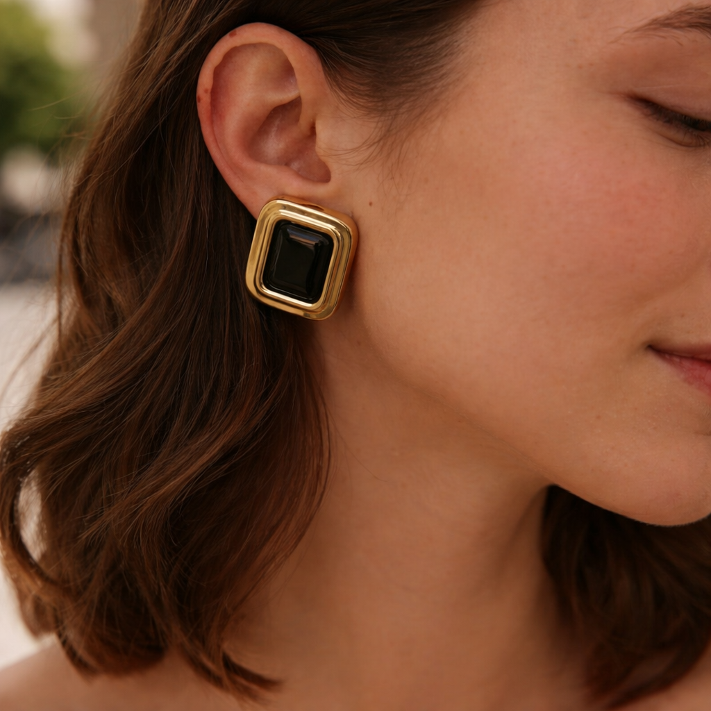18K Victoria Statement Studs