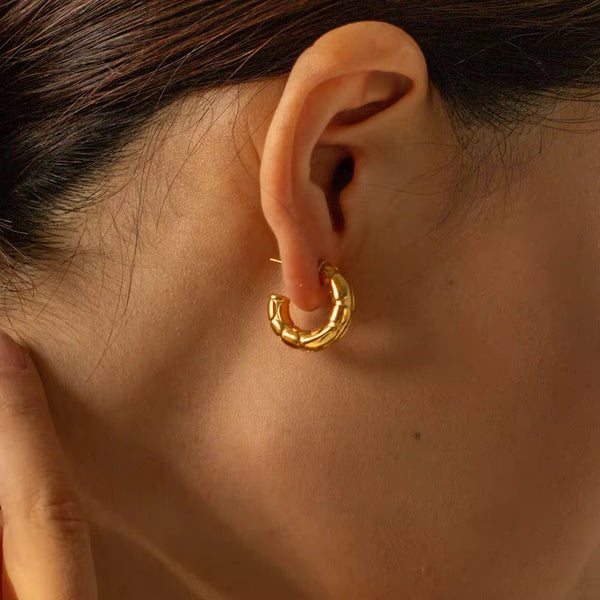 C-shape Hoops in 18K Gold-Plating