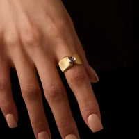 18K Vera Band Ring