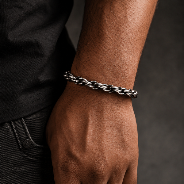 Brushed Leo Chunky Links Bracelet