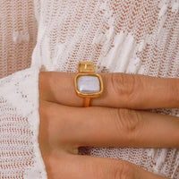 18K Baroque Square Adjustable Ring