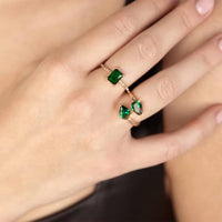 18K Two Teardop Ring