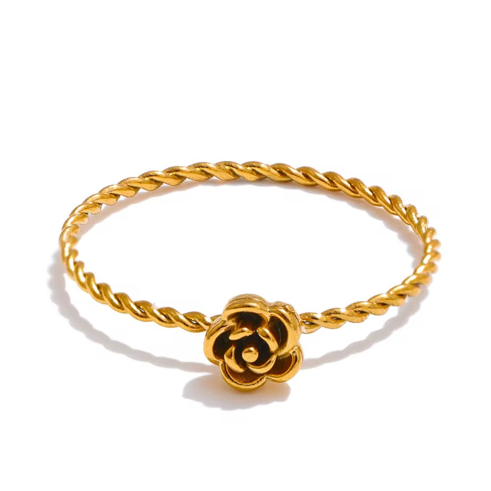 18K Dainty Rose Ring