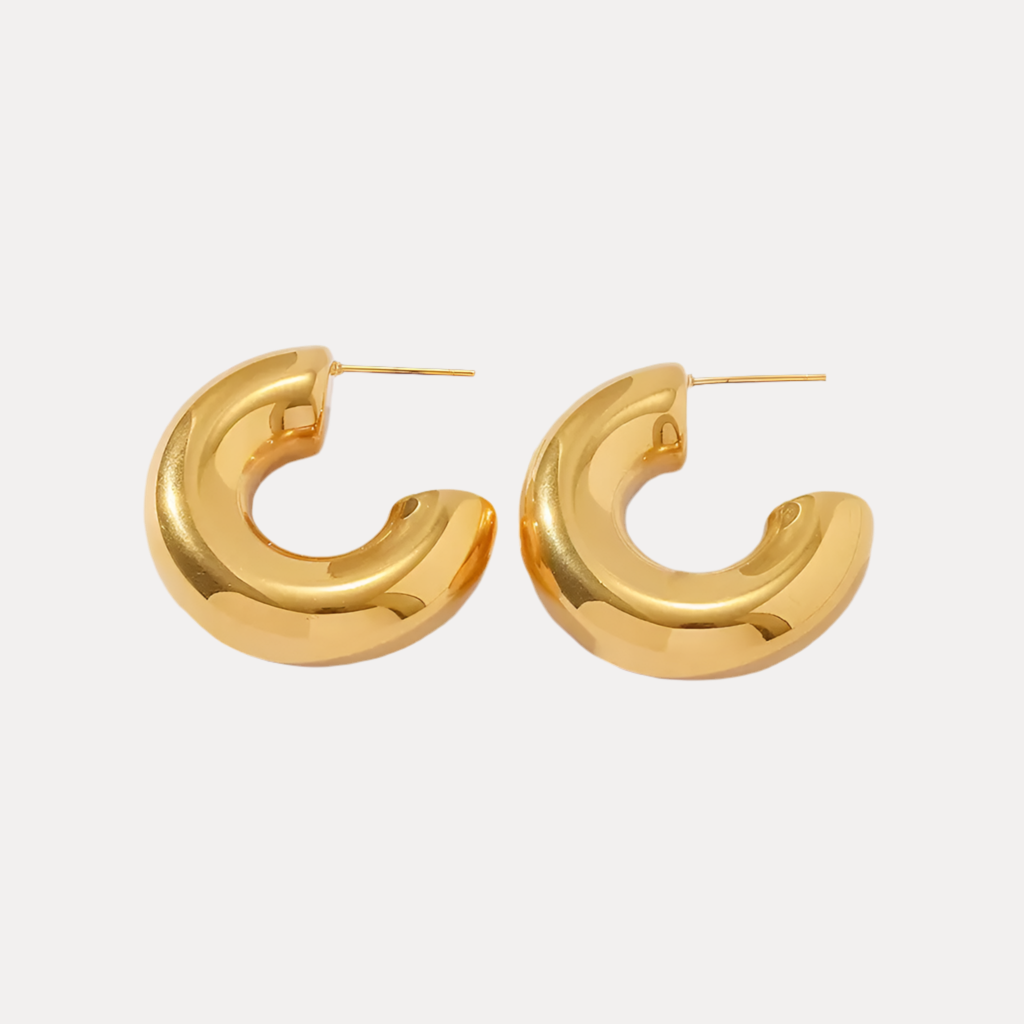 Chunky C Hoops in 18K Gold-Plating