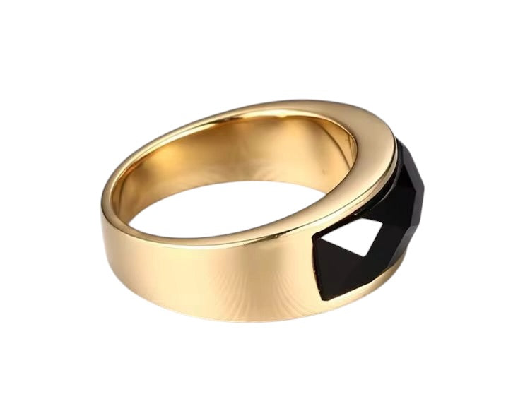 18K Onyx Midnight Ring