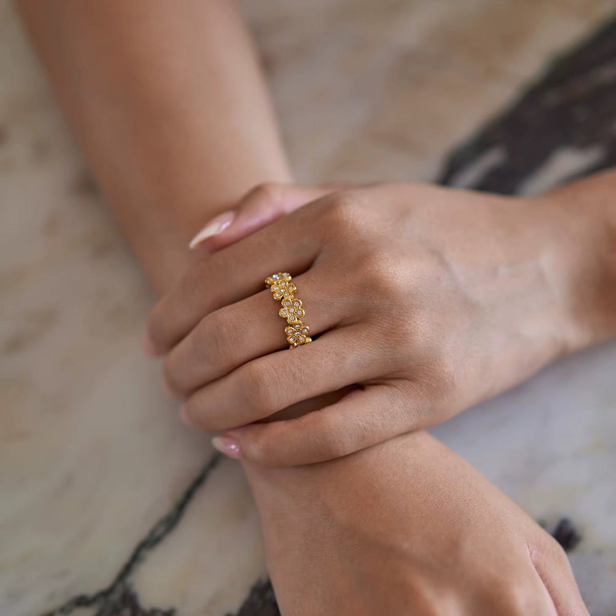 18K Flower Infinity Ring