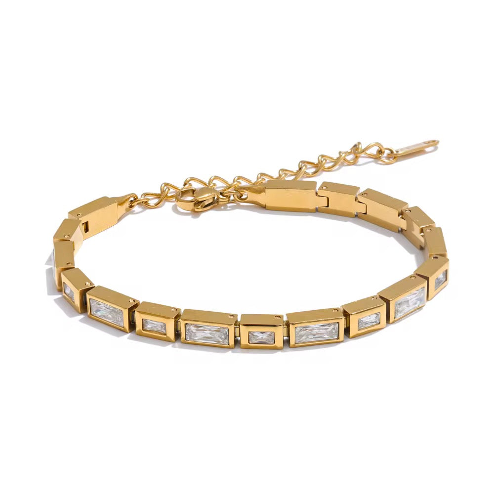 18KnRectangle Tennis Bracelet